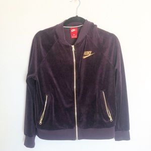 - Nike track suit